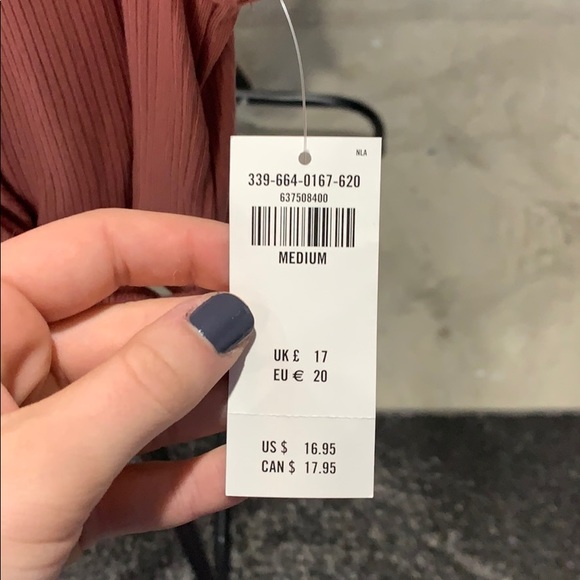 Pink crop top - Picture 2 of 2